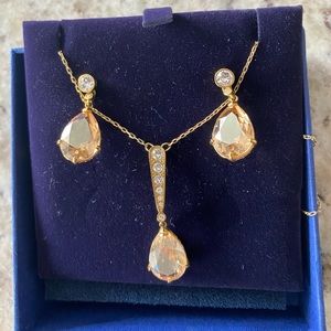 Swarovski set of necklace and earrings